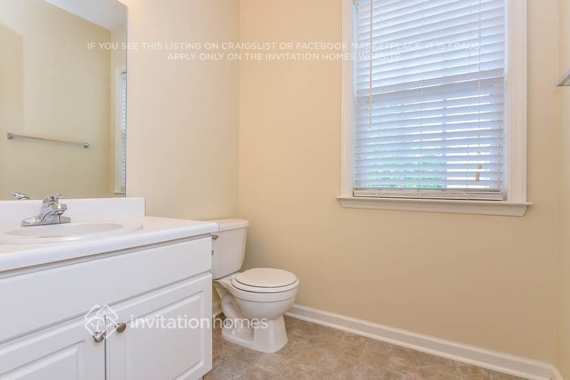 Building Photo - 508 Zircon Ln