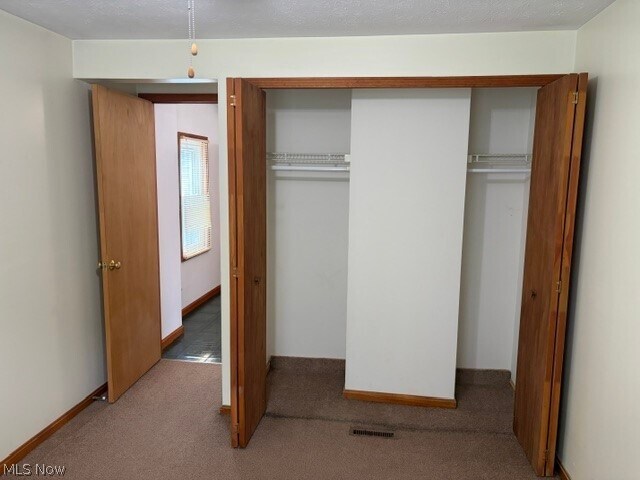 Building Photo - 5675 S Park Blvd