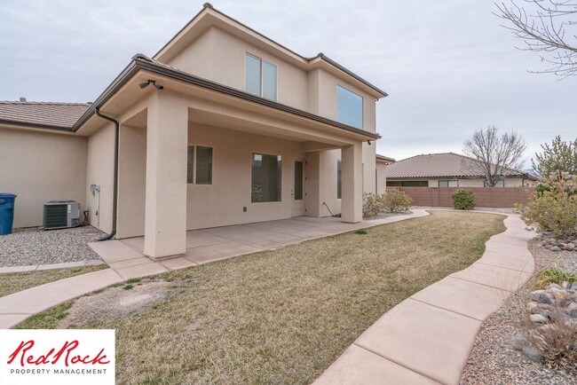 Building Photo - Pet Friendly 4 Bedroom Little Valley Home ...