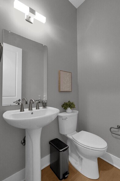 Half Bath/2nd Floor - 754 N 6th St