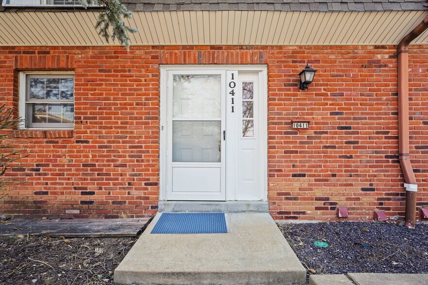 Building Photo - 10411 Corbeil Dr