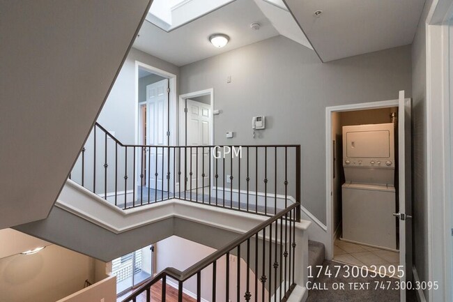 Building Photo - MOVE-IN SPECIAL! - LUXURY TOWNHOME IN NOHO!