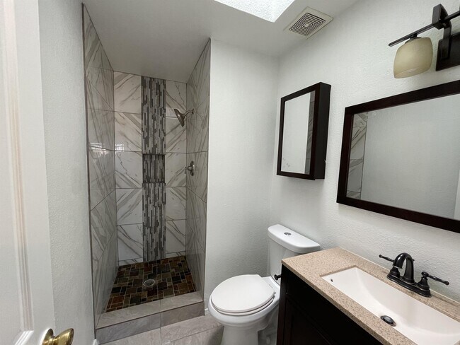 Building Photo - 11815 David Forti Dr