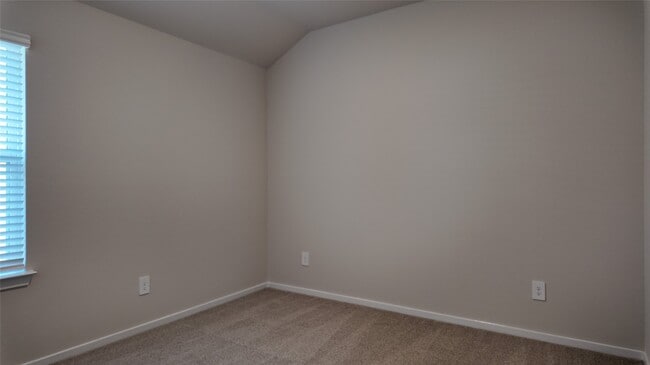 Building Photo - 16241 Parish Pointe Ct