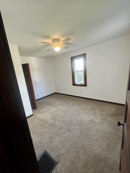 2nd Bedroom - 221 Charlotte St NW
