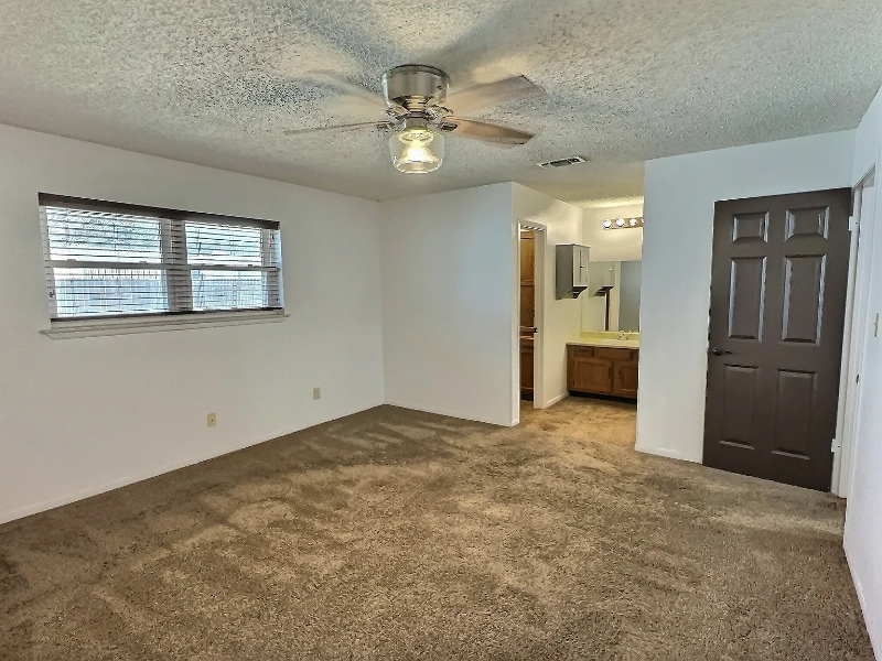 Building Photo - 1312 Sherry Ln