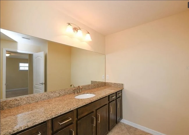 Building Photo - 2948 Oriole Dr