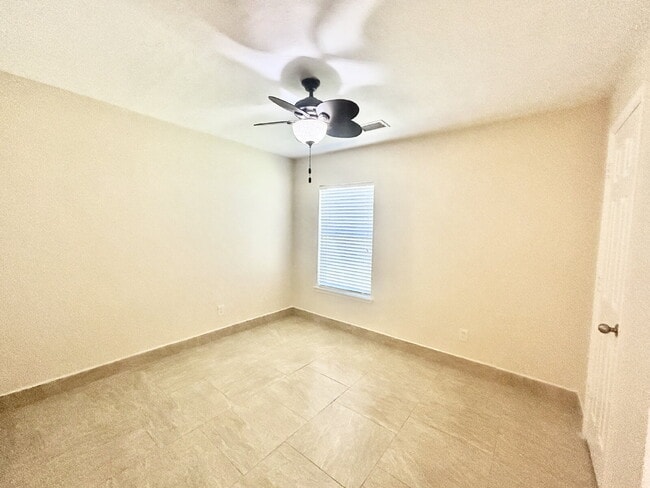 Building Photo - 18235 Bonham Oaks Ct