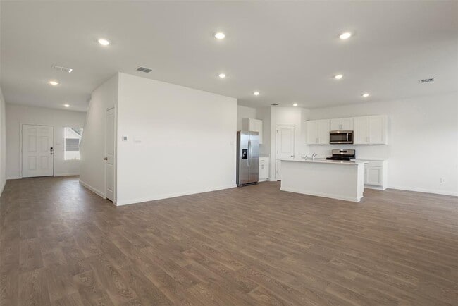 Building Photo - 313 LAS LOMAS Dr