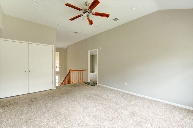 Building Photo - 15403 Meadow Village Dr