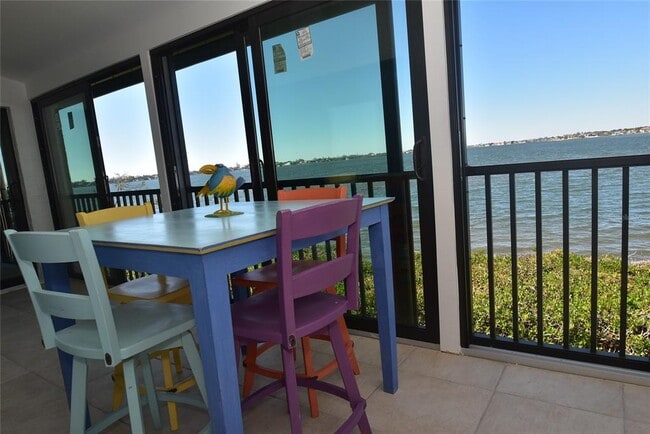 Building Photo - 1511 Pelican Point Dr