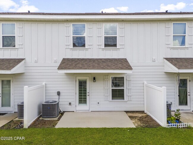 Building Photo - 1632 Caleigh Ct