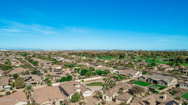 Building Photo - 14806 Luna Cir