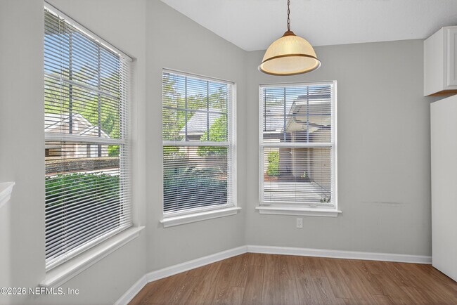 Building Photo - 6377 Island Forest Dr