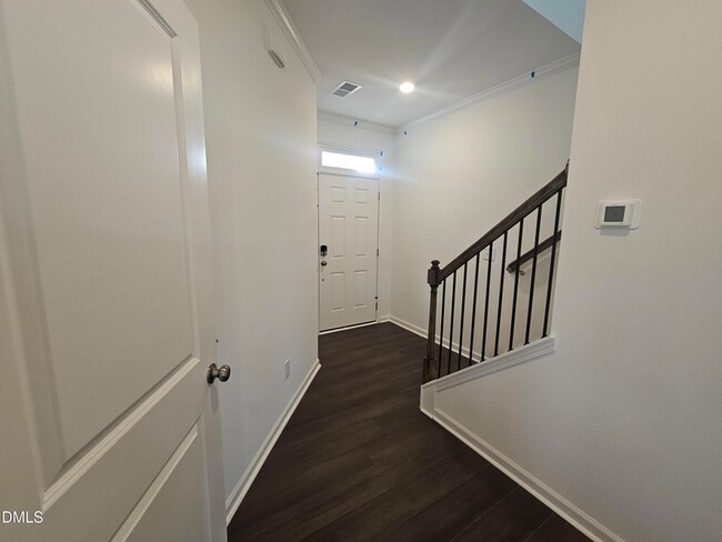 Building Photo - 945 Glowing Star Ln