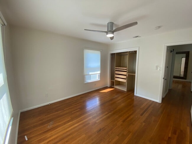 Building Photo - Beautiful La Mesa Single Family Home! Gourmet Kitchen! Large Enclosed Backyard!