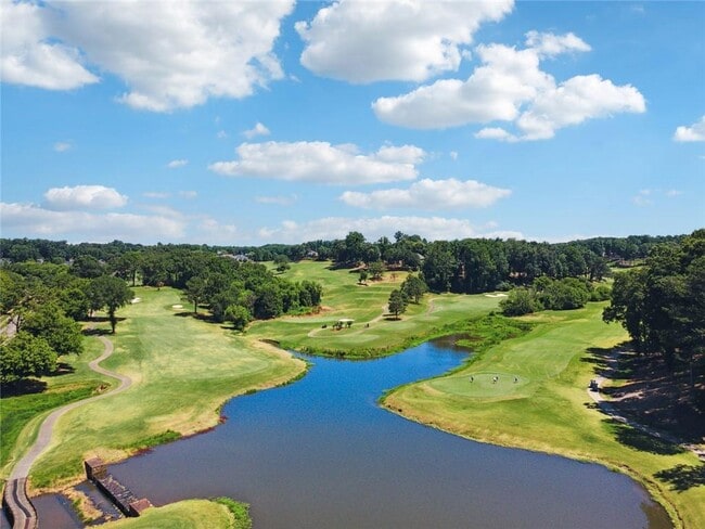 Building Photo - 508 Huntington Pl