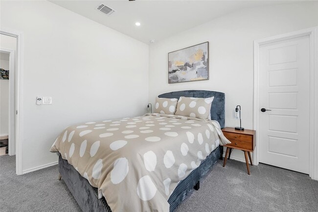 Building Photo - 12520 Anthology St