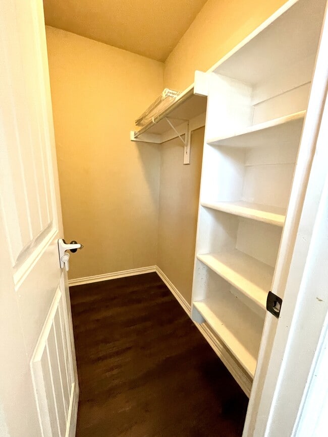 Building Photo - 4905 Rock Creek Rd