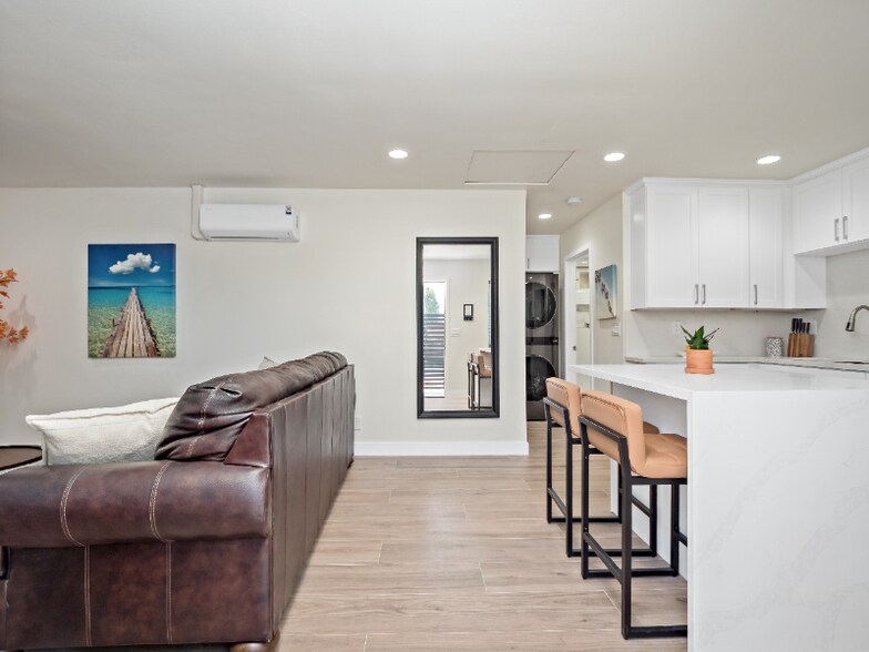 Building Photo - 608 Nottingham Dr