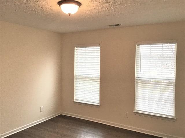 Building Photo - 5954 Courtney Pl