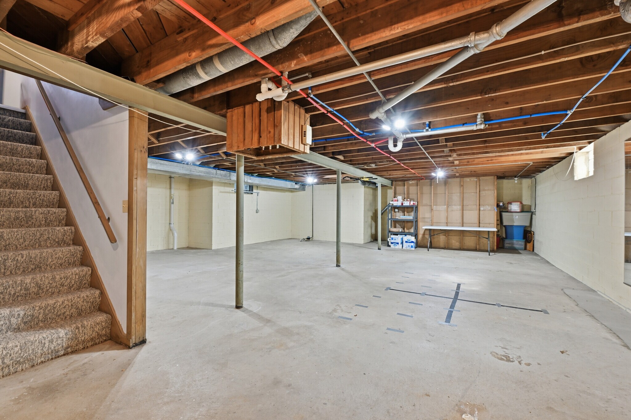 Building Photo - 728 N 74th St