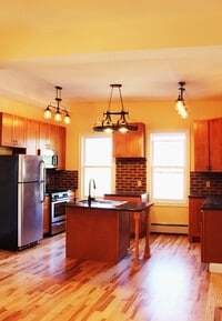 Building Photo - 26 Cedar St