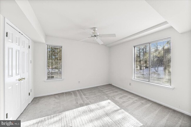 Building Photo - 102 Mountainview Dr