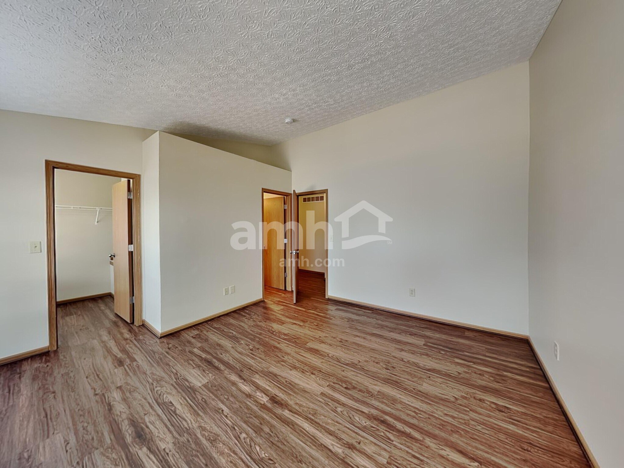 Building Photo - 344 Pataskala Ridge Dr SW