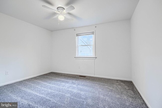 Building Photo - 4312 Silver Spring Rd