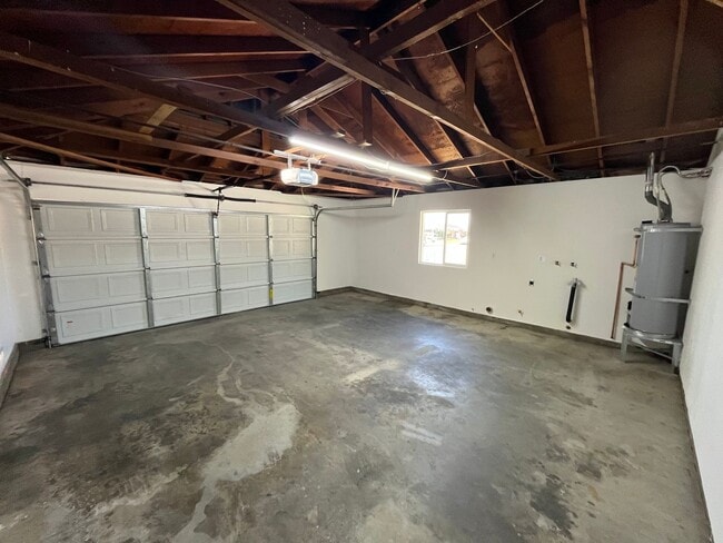 Building Photo - 1642 Alison Ave
