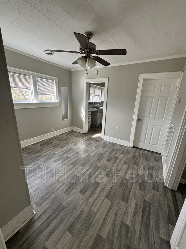 Building Photo - 2409 Hoitt Ave