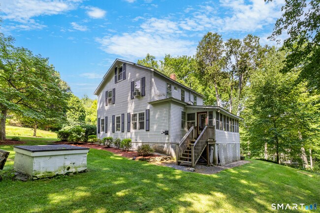 Building Photo - 158 Lewis Hill Rd