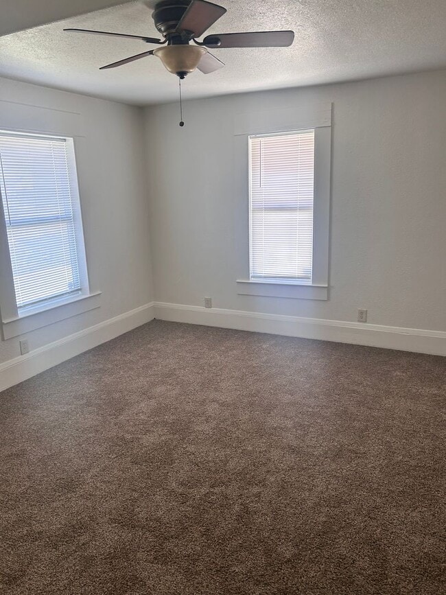 Building Photo - Charming 4 Bedroom/2 Bath Home in Modesto Ca