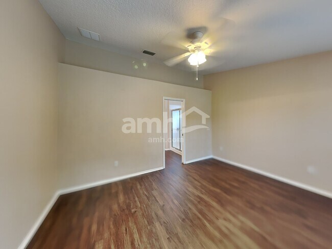 Building Photo - 10524 Walker Vista Dr