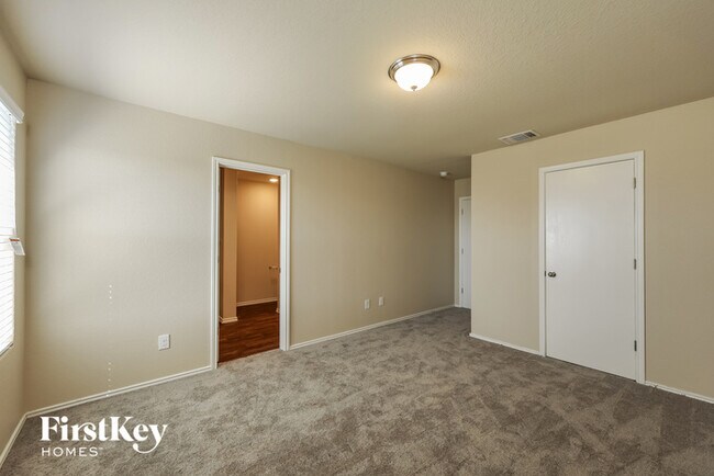 Building Photo - 4519 Heathers Cross