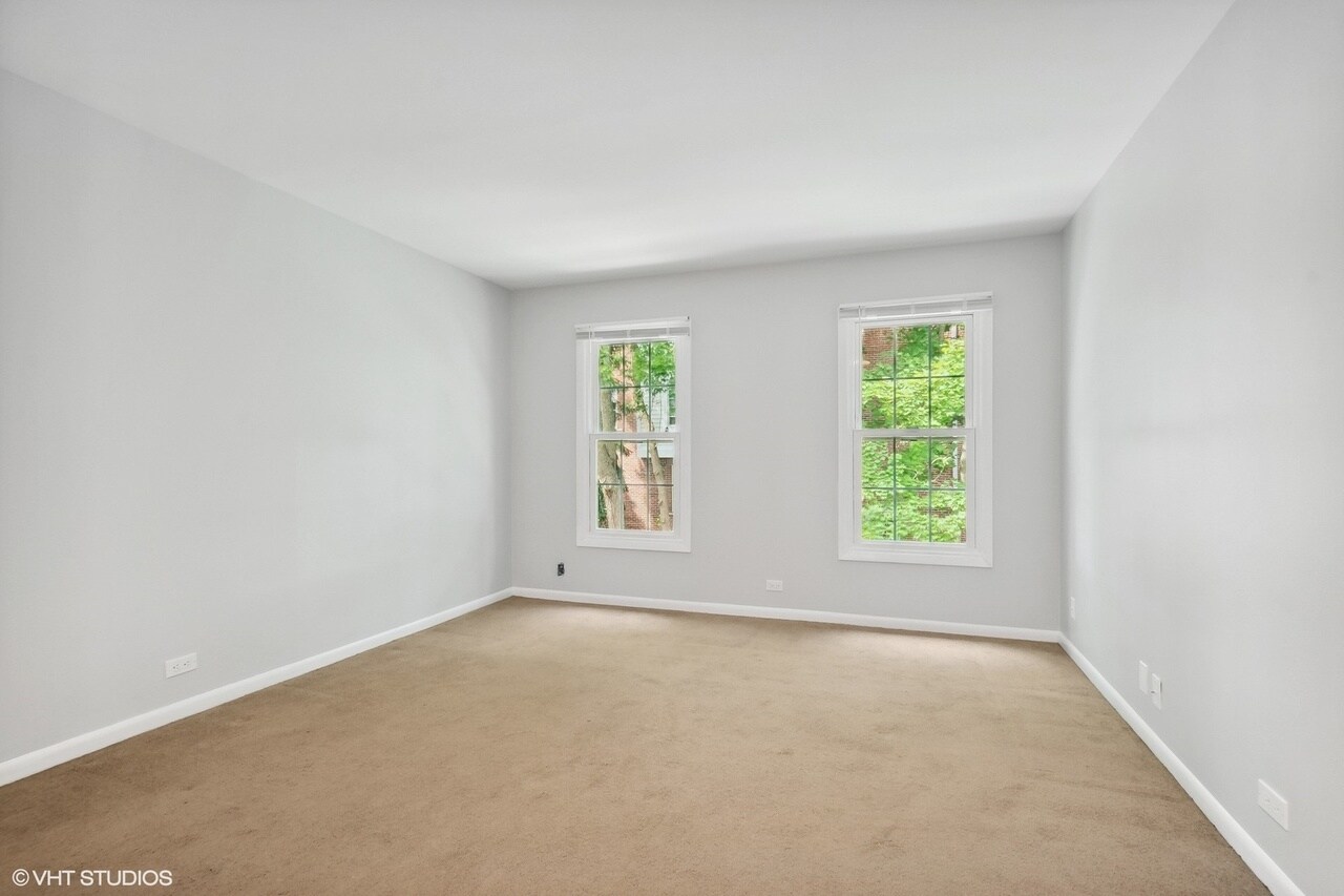 Building Photo - 520 Shorely Dr