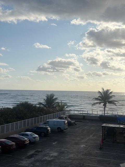 Building Photo - 1180 S Ocean Blvd