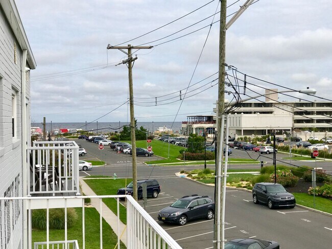 Building Photo - 211 1st Ave