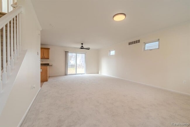 Building Photo - 27365 Park Ct