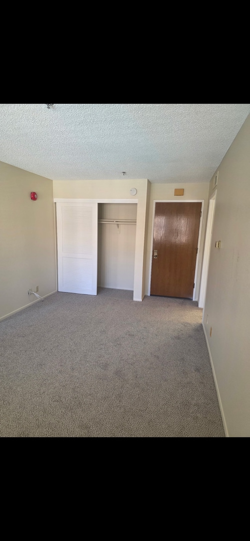 Building Photo - Senior living condo