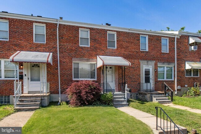 Building Photo - 1714 Pin Oak Rd