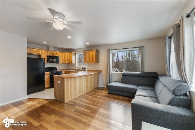 Building Photo - 4051 E Birch View Dr