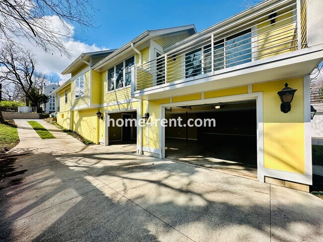 Building Photo - Charming Home Near Country Club Plaza w/ Gorgeous Updates, Wood Floors and a Two Car Garage!