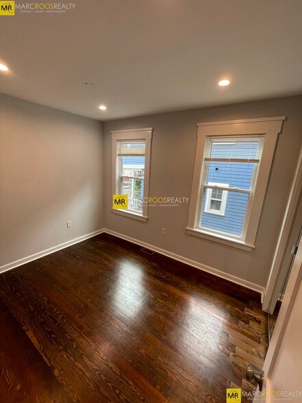 Building Photo - 31-33 Raymond Ave. Unit 33-3