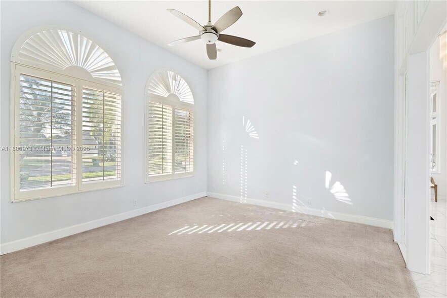 Building Photo - 2939 Paddock Ln