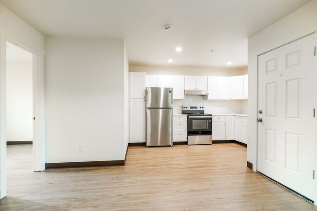 Building Photo - Stunning New Construction 1 Bedroom Cottages