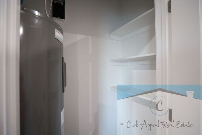 Building Photo - Luxury 2 bed 1 bath apartment - brand new construction!! Washer, dryer and utilities included!!