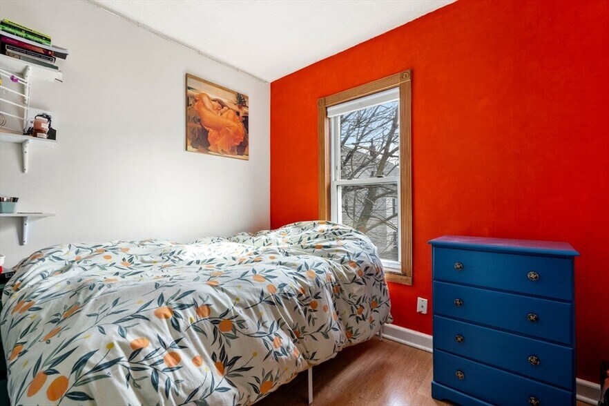 Building Photo - 7 Antwerp St