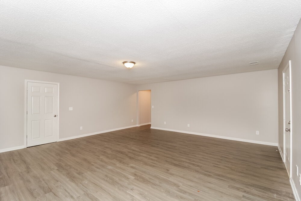 Building Photo - 2913 Crest Ridge Ct SW